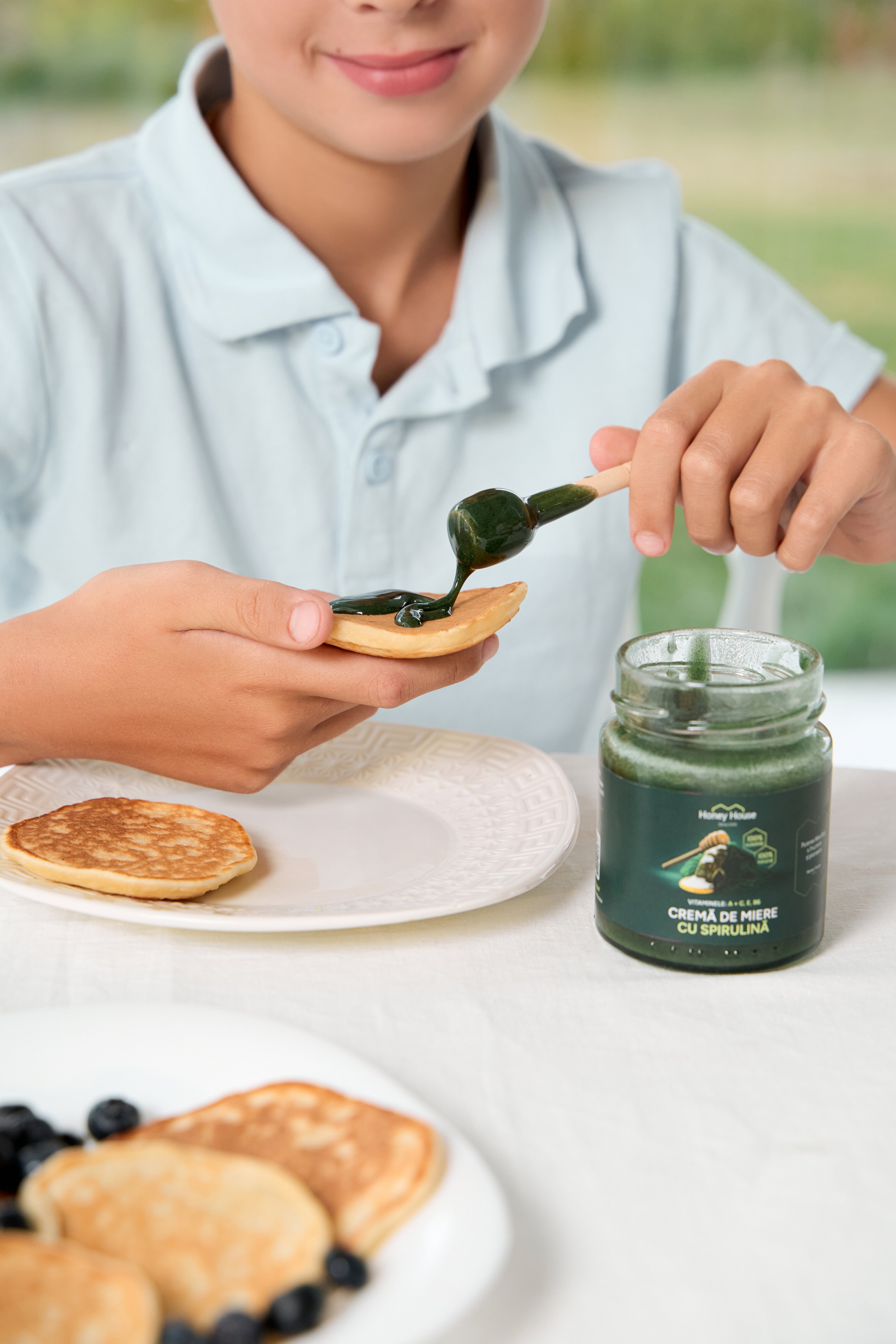 Crema de miere cu spirulina 250 g